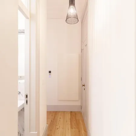 Flh Downtown Marble Apartment *